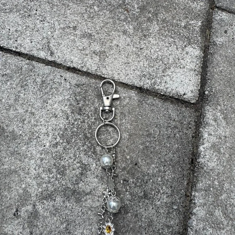Pearl Charm Wallet Chain